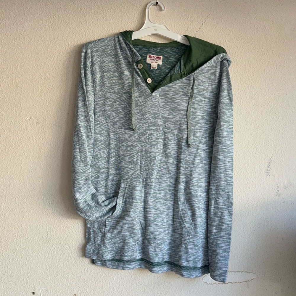 Mossimo pullover hoodie with forest green lining and details